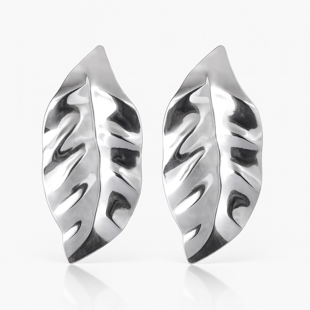 ⚜️ Silver Leaf Shaped Earrings
